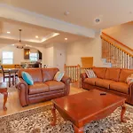 Luxury & Jubilant Private Room In Dc